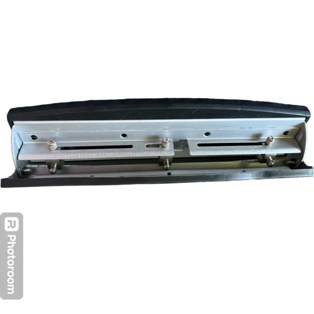 Staples 3-Hole Punch, 15 Sheet Capacity, Black/Silver, 2/Pack (ST26639-CCVS)